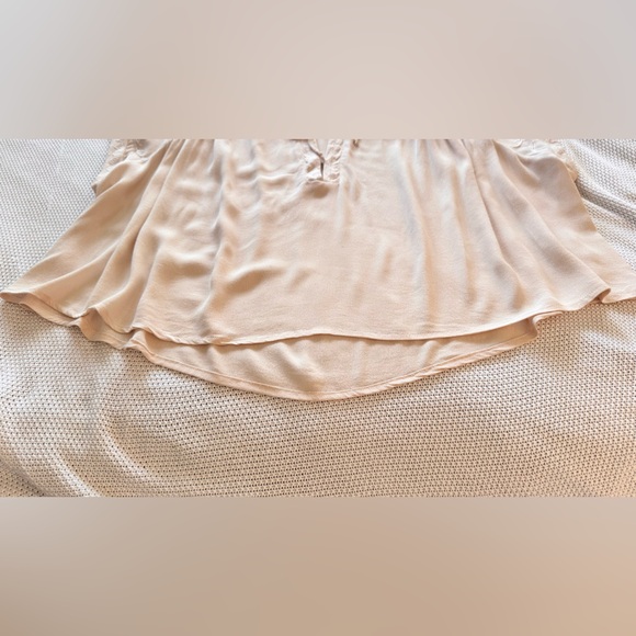 ASTR The Label Embroidered Cream Lace Detail Top Flowy Blouse - Picture 7 of 16